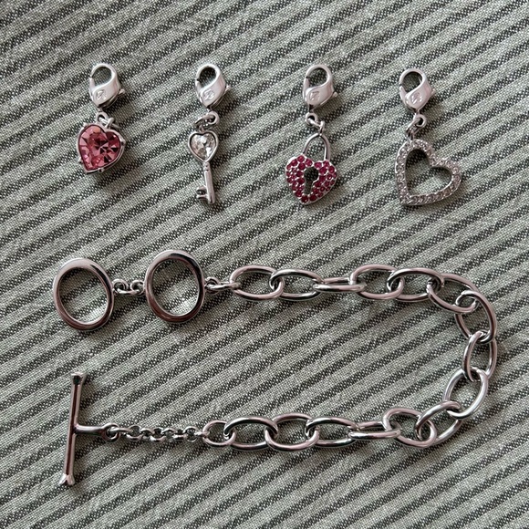 Swarovski Crystal Heart Charm Bracelet - Picture 5 of 7